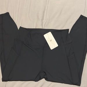 Fabletics Oasis High Waisted Pocket 7/8 PureLuxe Legging